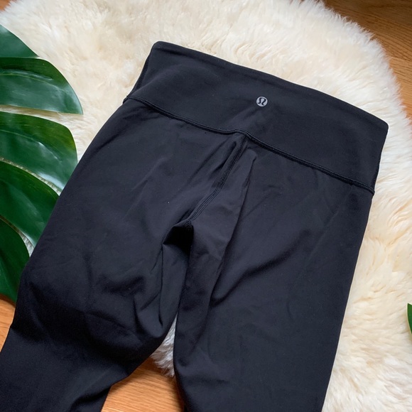 Lululemon💕Wunder Under Luxtreme Black Leggings 4 - Picture 6 of 6